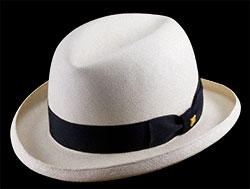 A Homburg with a brim formed on a different flange